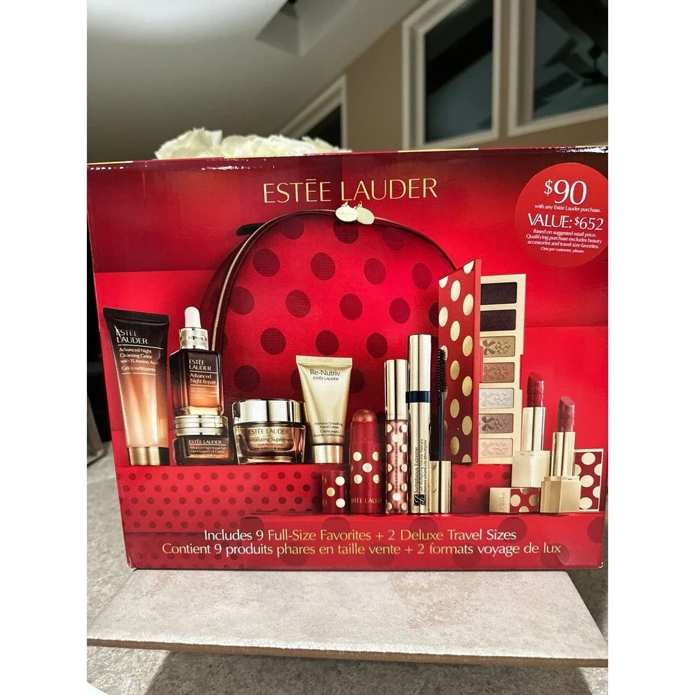 Estée Lauder 2025 Holiday Beauty Set Warm - Picture 2 of 9
